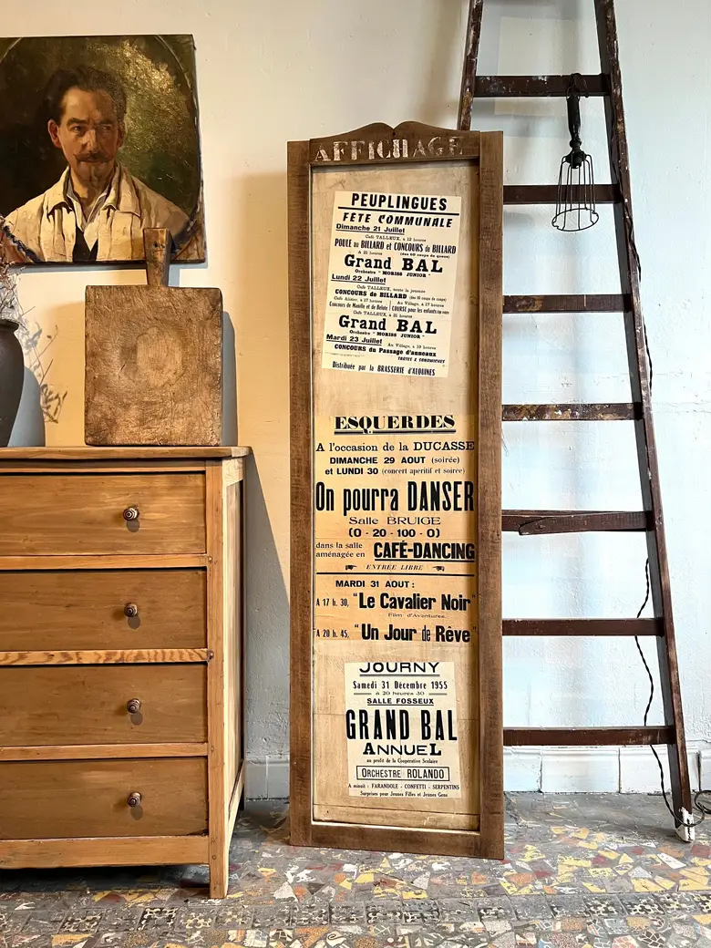 Ancien panneau d’affichage en bois Début XXème