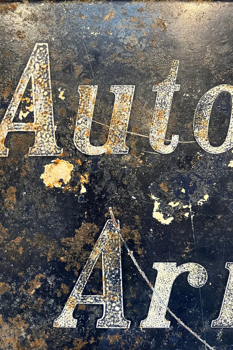 Ancien panneau de signalisation en tôle Années 60