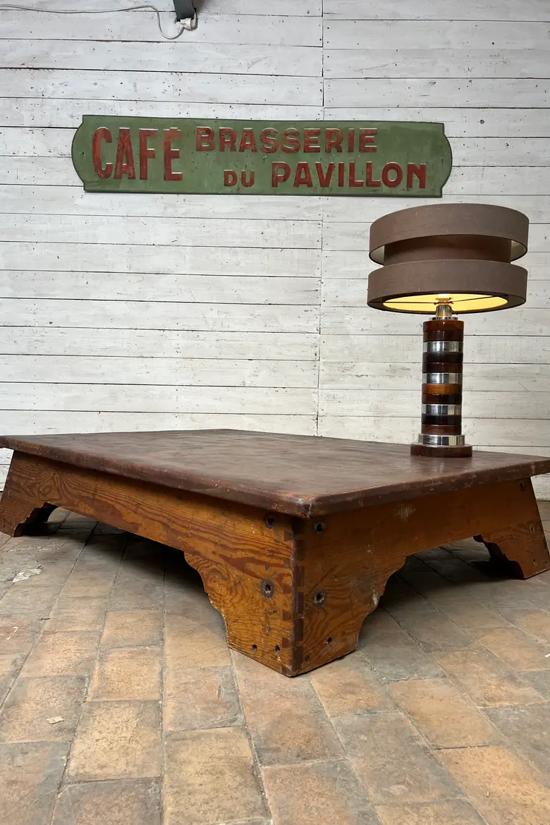 Ancien plinth de gym en cuir – Années 50 – Transformé en table basse