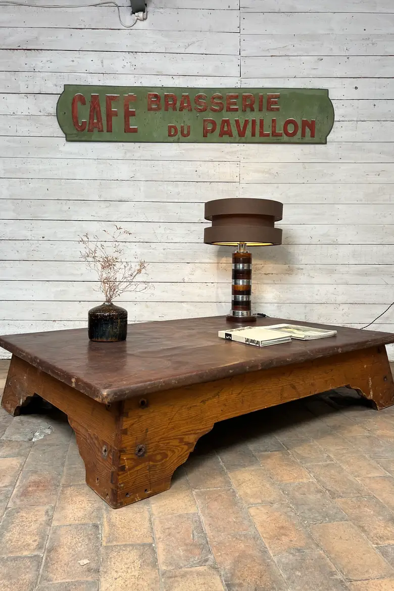 Ancien plinth de gym en cuir – Années 50 – Transformé en table basse