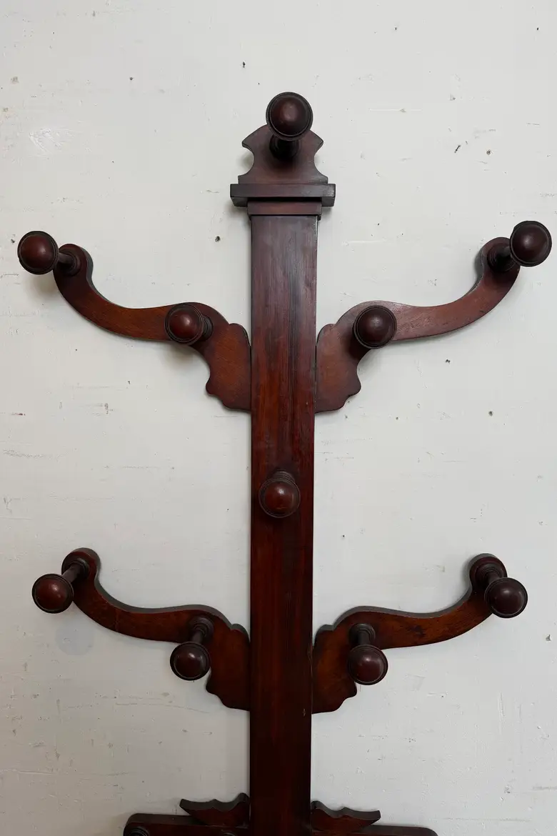 Ancien porte-manteau victorien en acajou