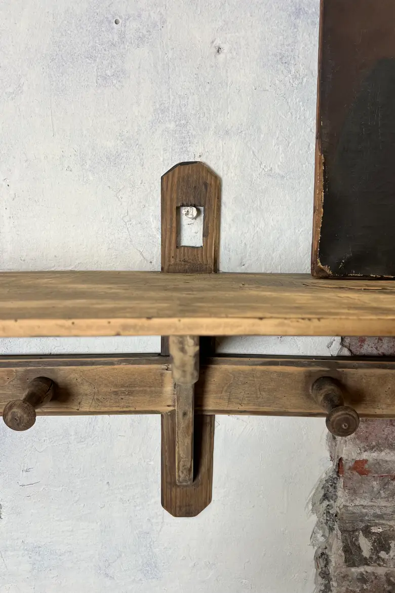 Ancien porte-manteaux