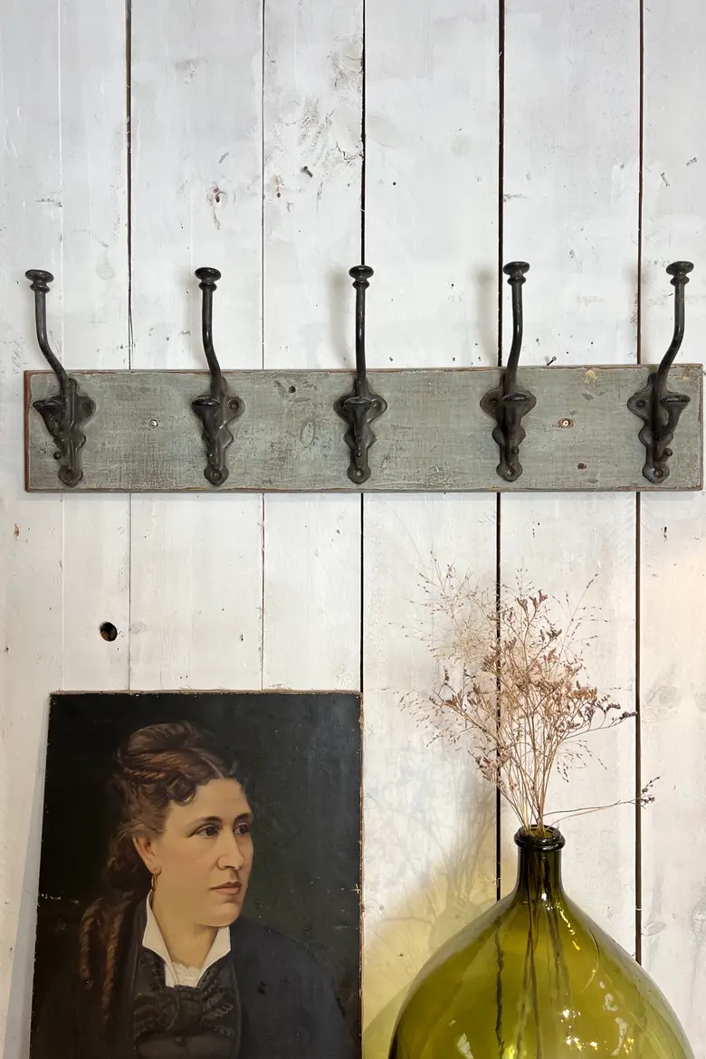 Ancien porte manteaux