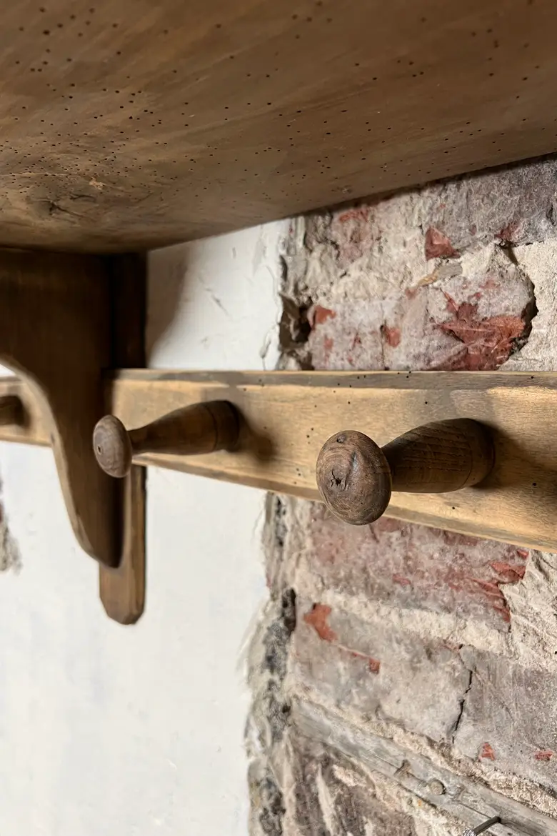 Ancien porte-manteaux