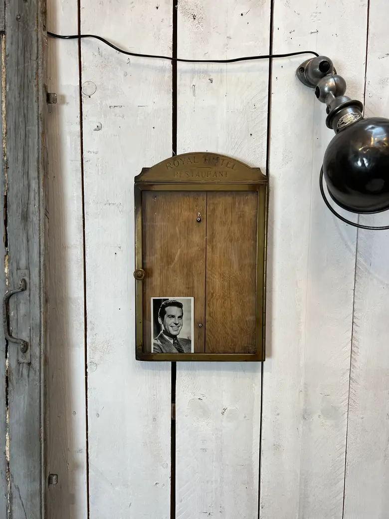 Ancien porte menu en laiton Début XXème