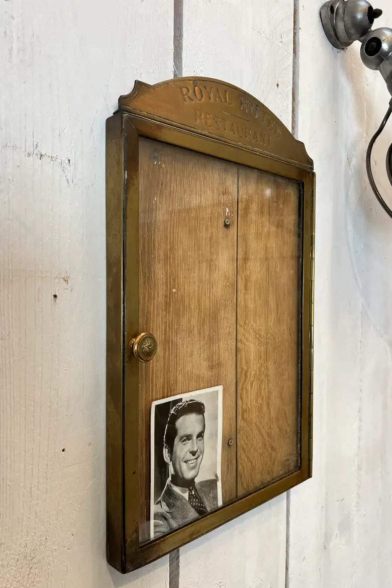Ancien porte menu en laiton Début XXème