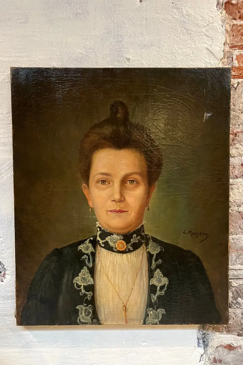 Ancien portrait d'ancêtre femme sur toile Début XXème