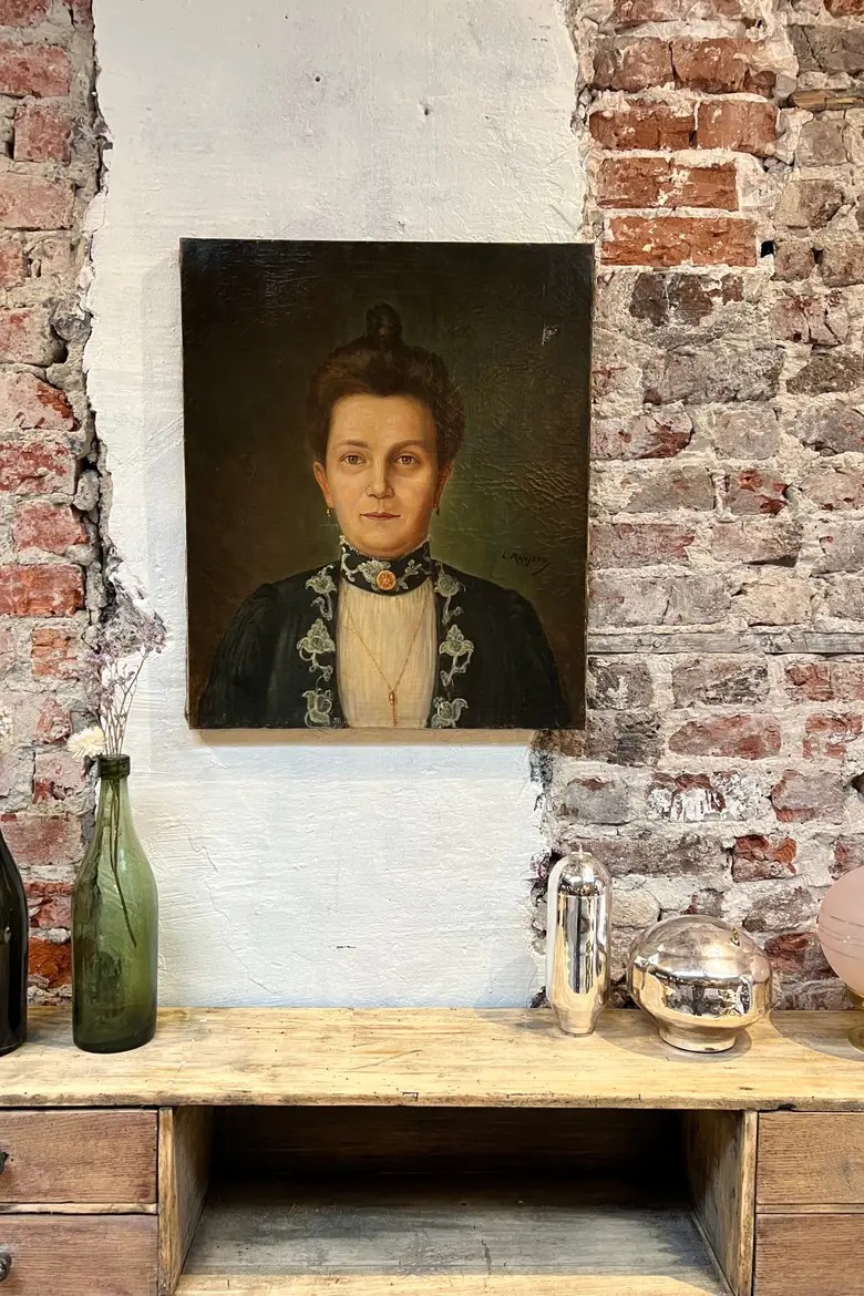 Ancien portrait d'ancêtre femme sur toile Début XXème