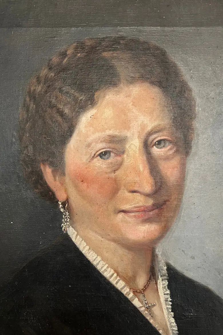 Ancien portrait de femme sur toile Début XXème