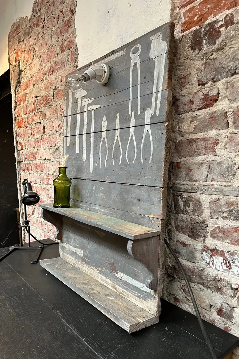 Ancien tableau à outils en bois Début XXème