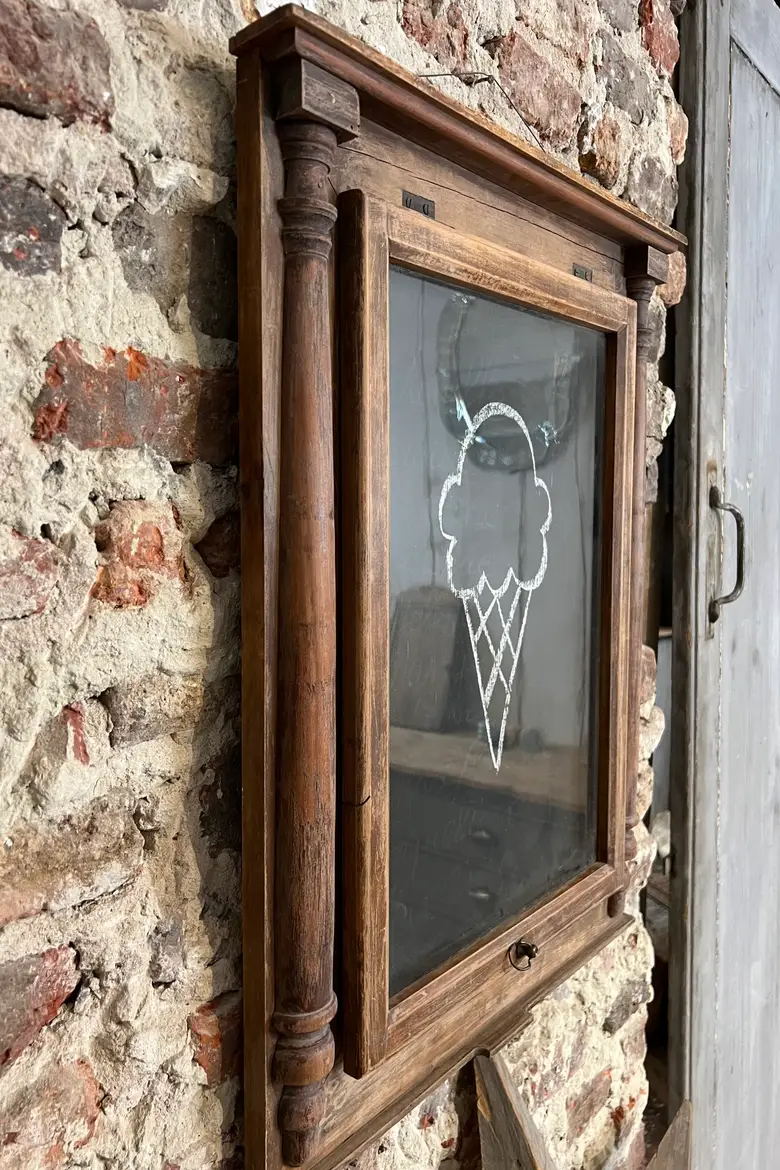 Ancien tableau d’affichage vitré Début XXème