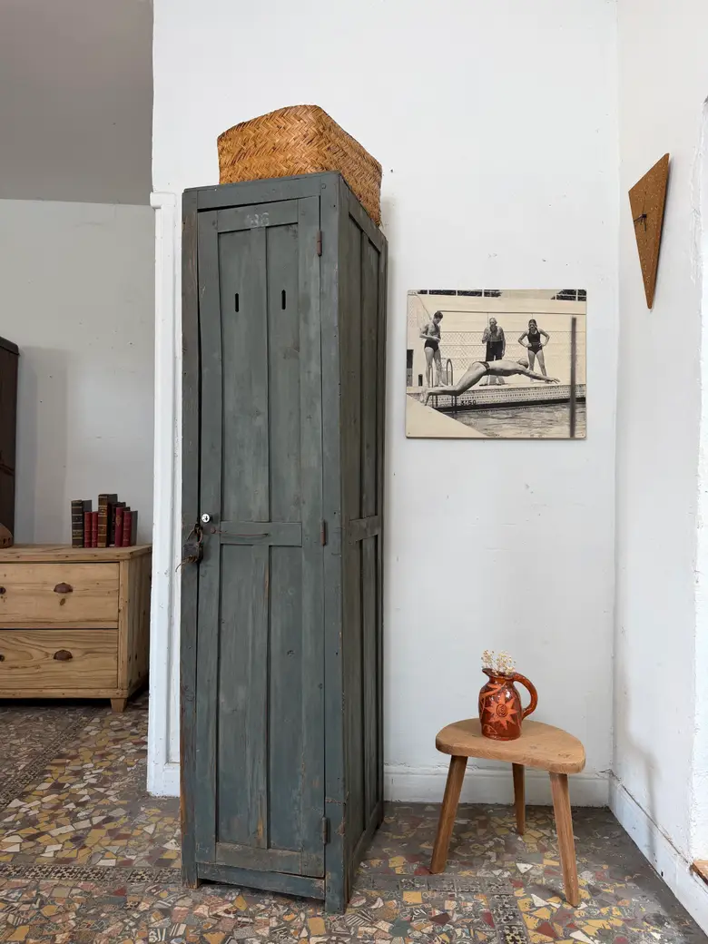 Ancien vestiaire d’atelier — Ancien vestiaire d’atelier