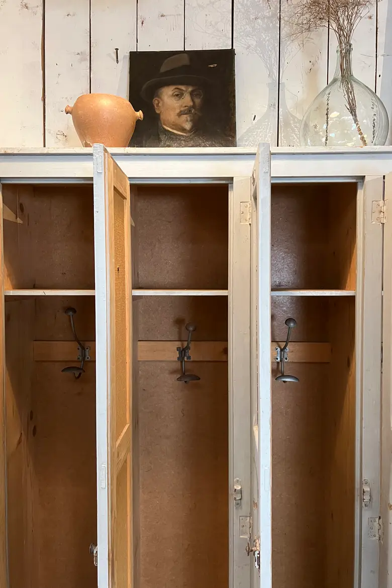 Ancien vestiaire d’atelier Début XXème