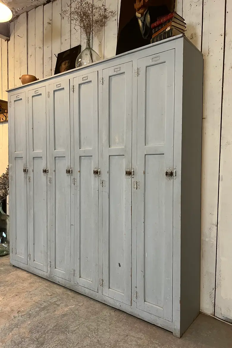 Ancien vestiaire d’atelier Début XXème