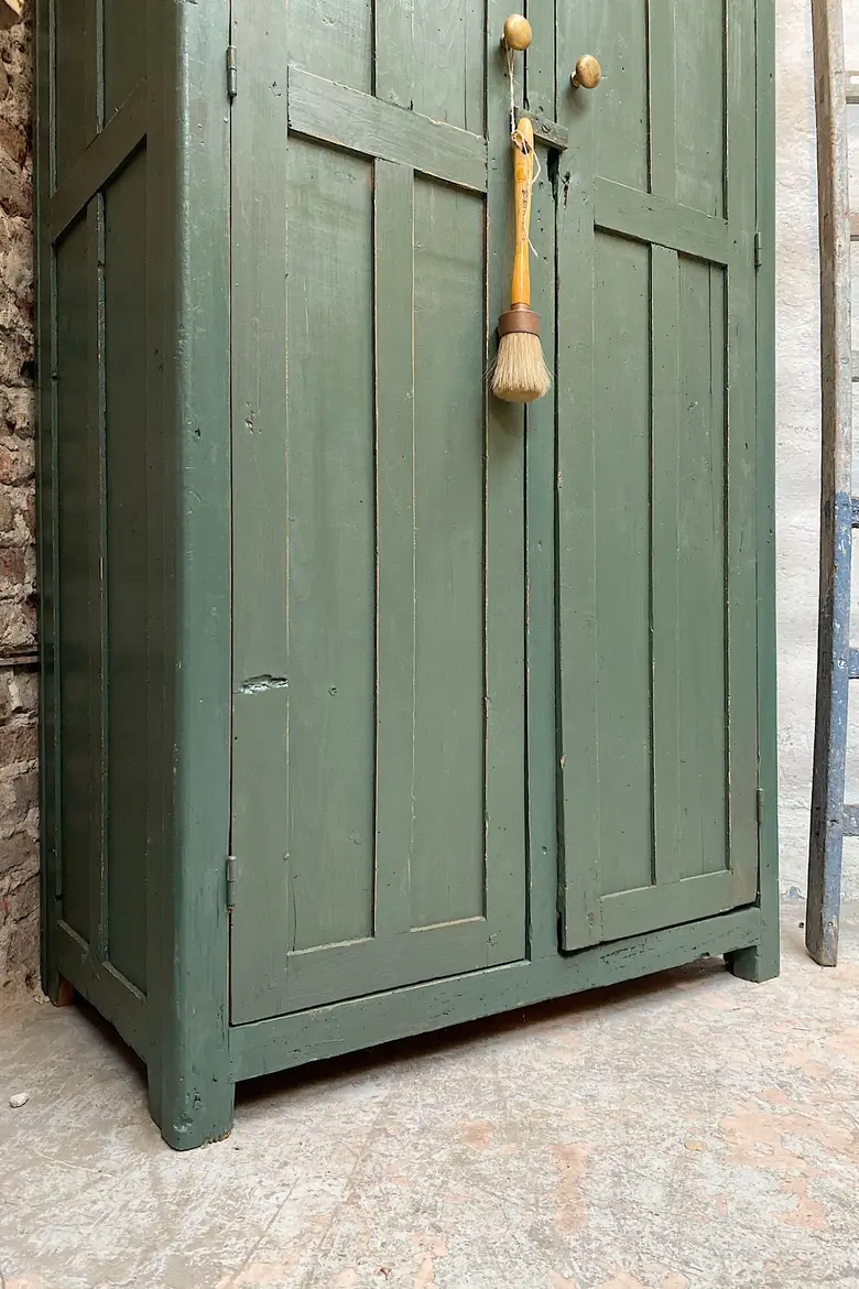 Ancien vestiaire d’atelier en bois Début XXème