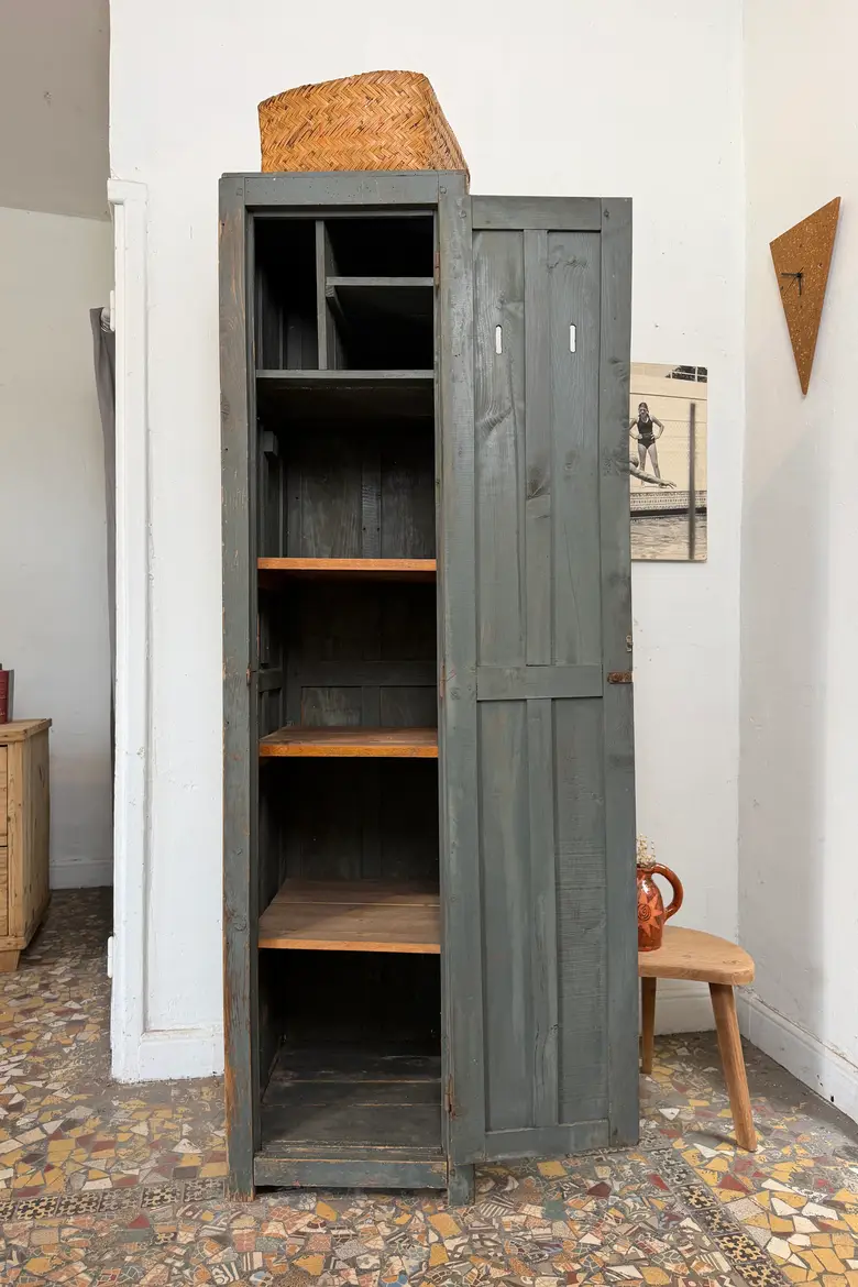 Ancien vestiaire d’atelier