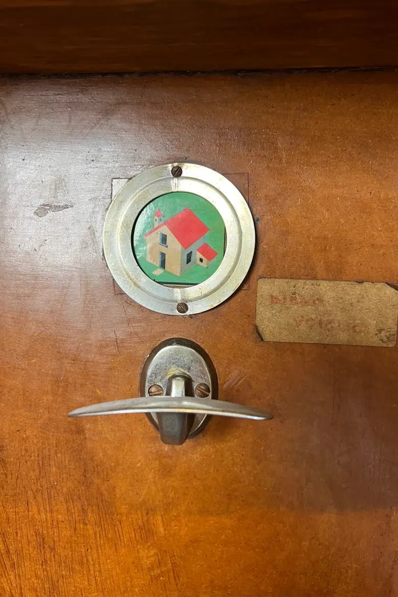 Ancien vestiaire d’école – Italie, années 1950