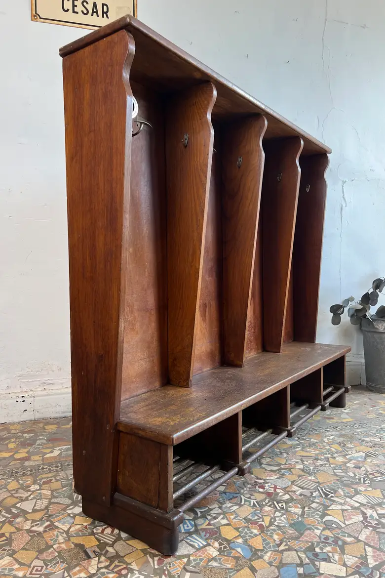 Ancien vestiaire d’école – Italie, années 1950