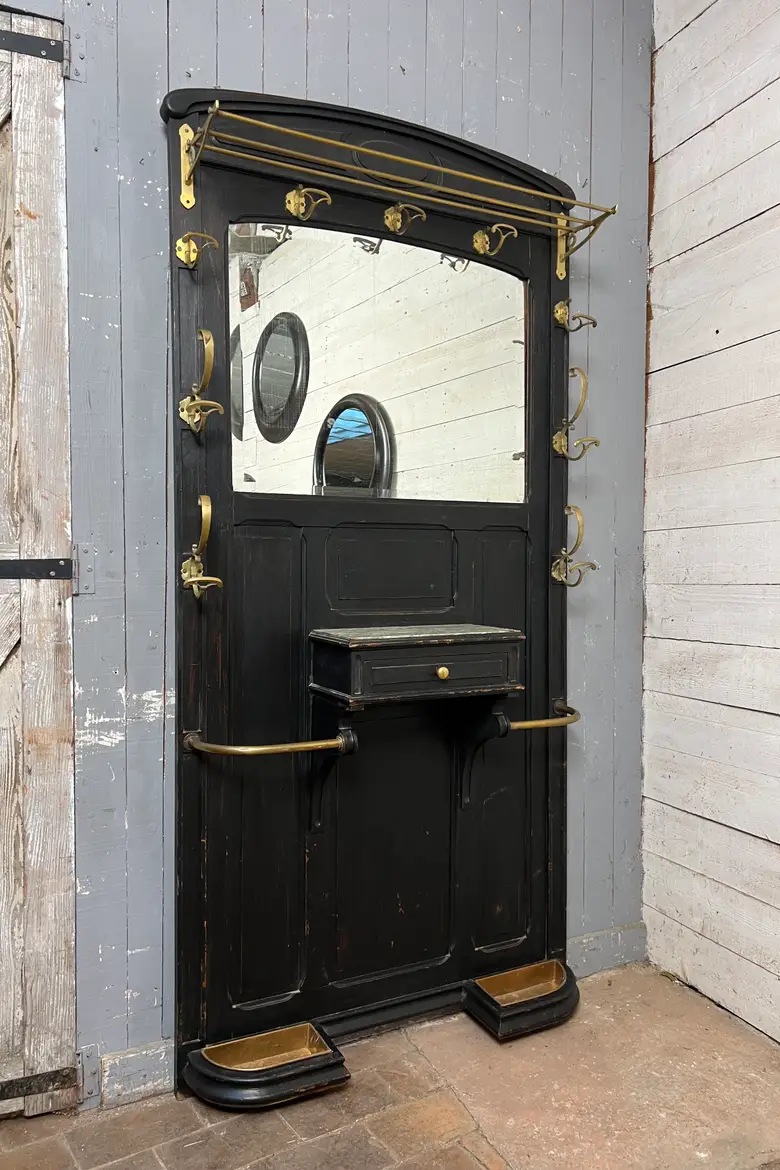 Ancien vestiaire d’entrée