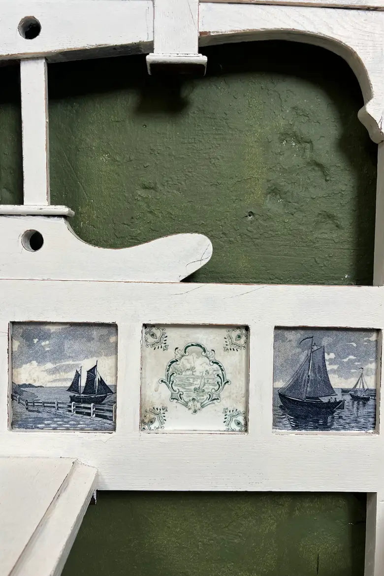 Ancien vestiaire d’entrée – Décor bord de mer