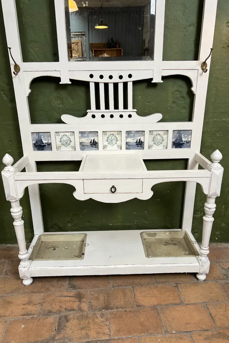 Ancien vestiaire d’entrée – Décor bord de mer