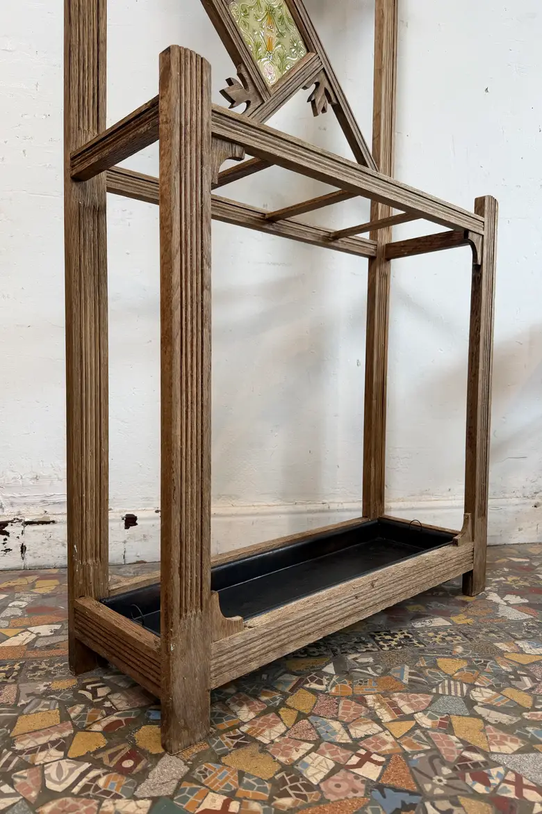 Ancien vestiaire d’entrée en chêne – début XXe