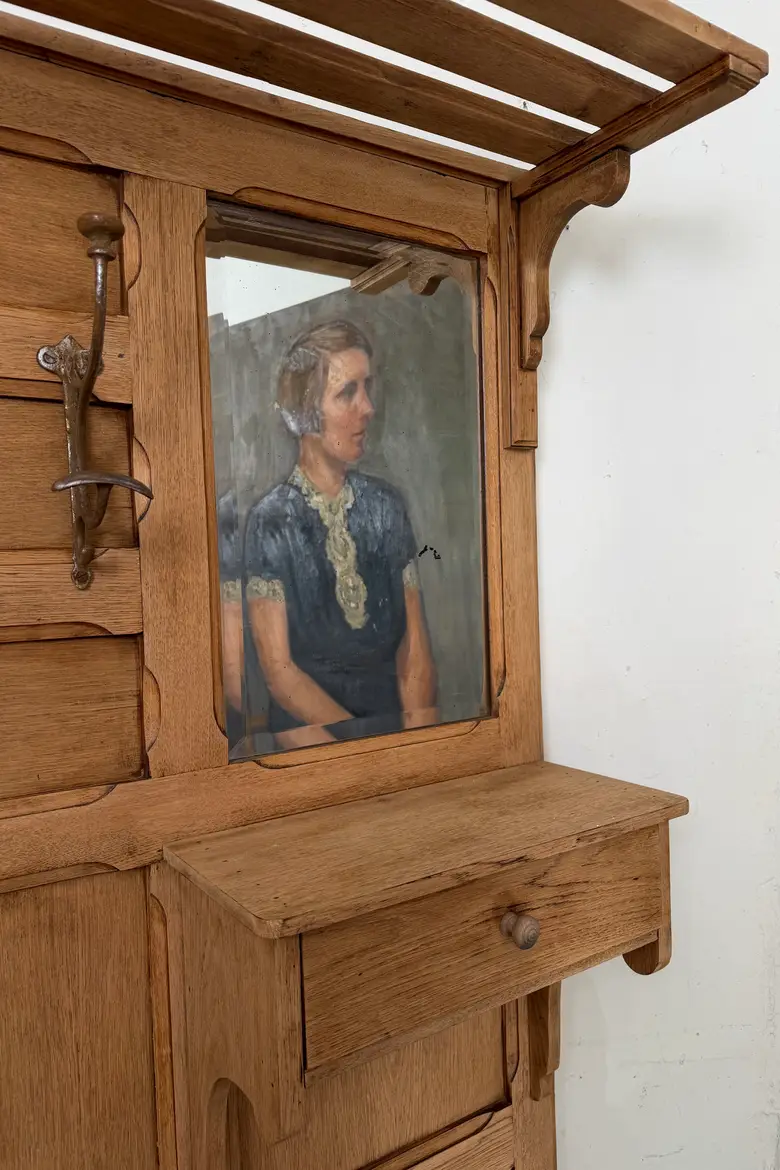 Ancien vestiaire d’entrée en chêne – Début XXe siècle