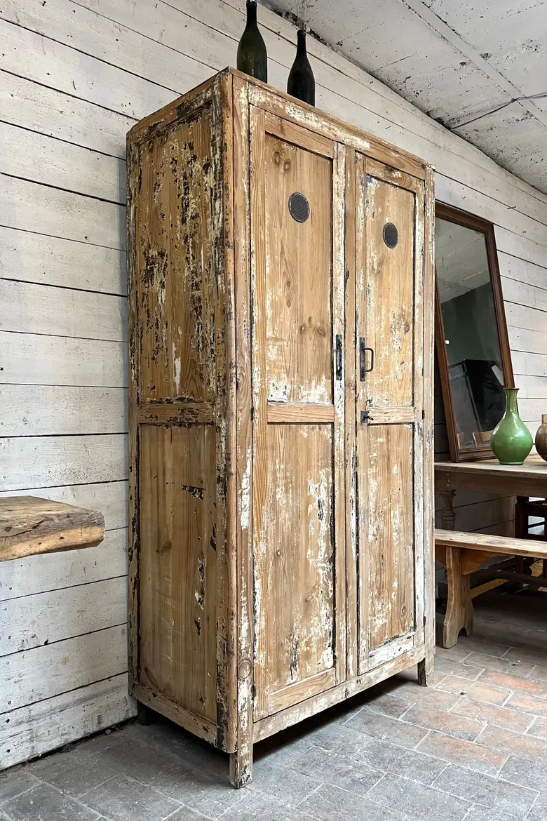 Ancien vestiaire en bois patiné Début XXème