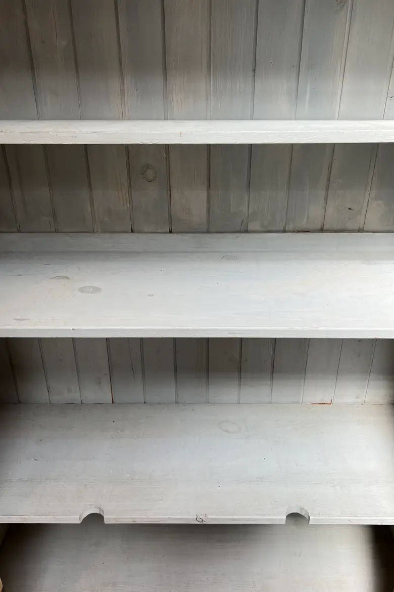 Ancienne armoire à volets Années 30