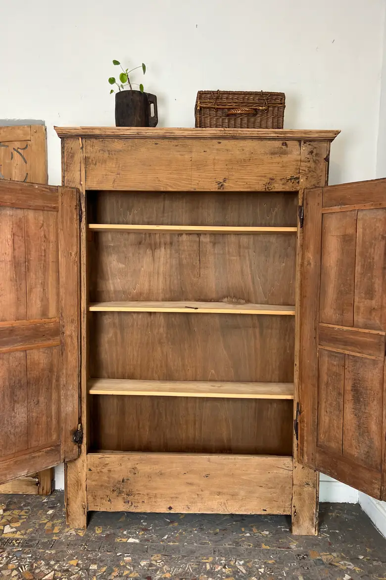 Ancienne armoire d’alpage