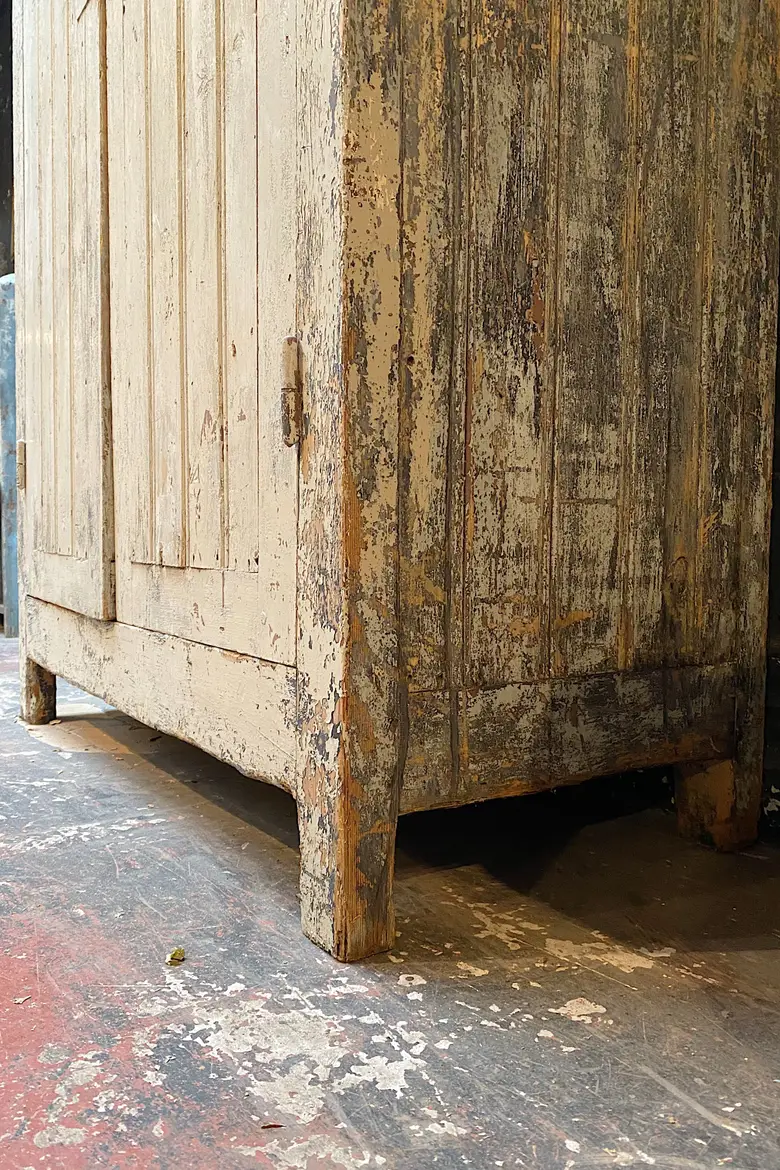 Ancienne armoire d’atelier en bois Début XXème