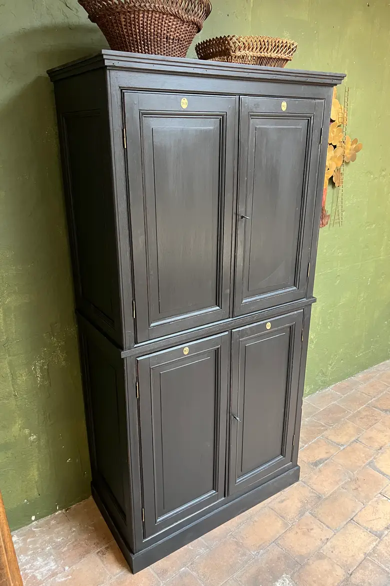 Ancienne armoire d’internat 4 portes Début XXème