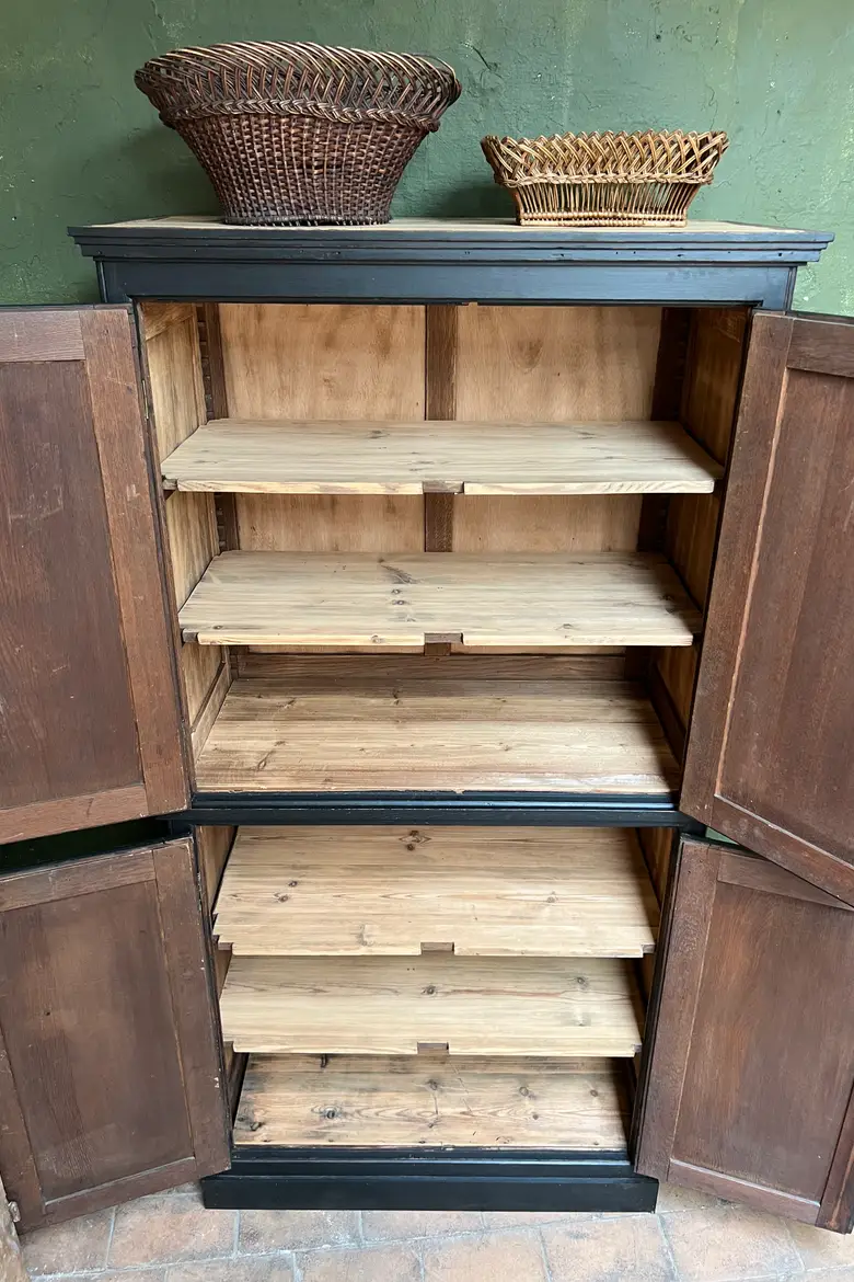 Ancienne armoire d’internat 4 portes Début XXème