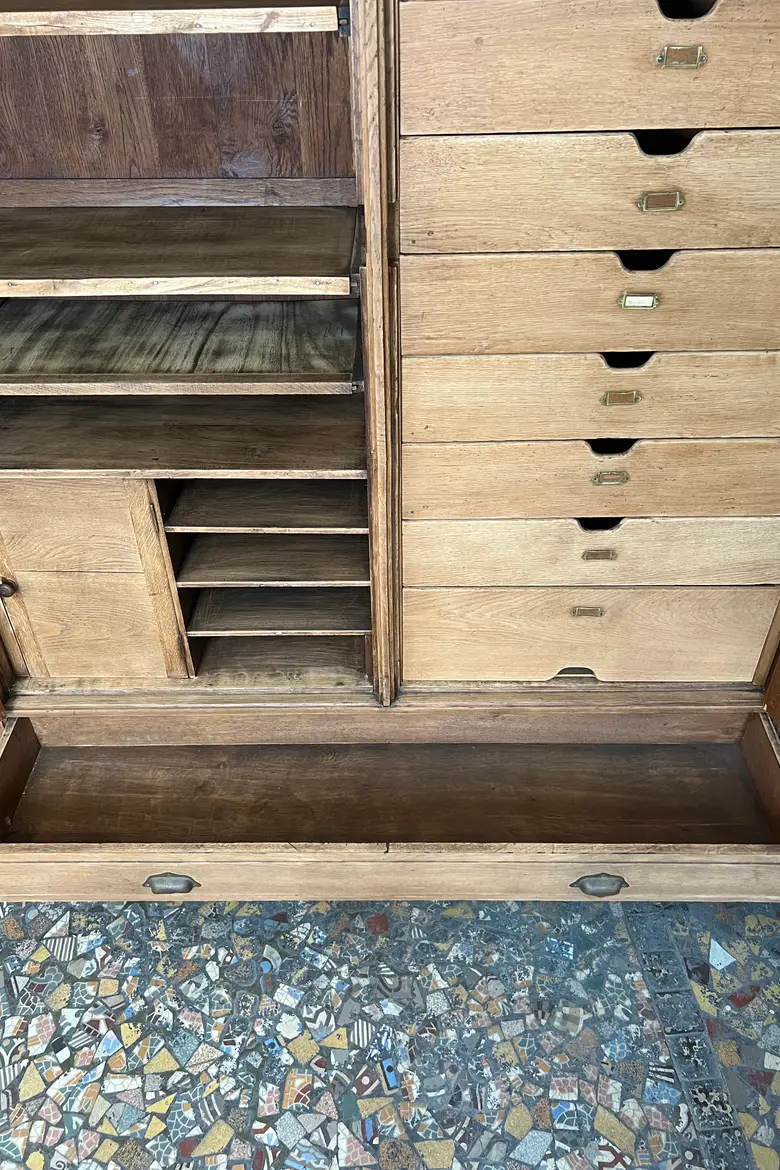 Ancienne armoire en chêne Début XXème