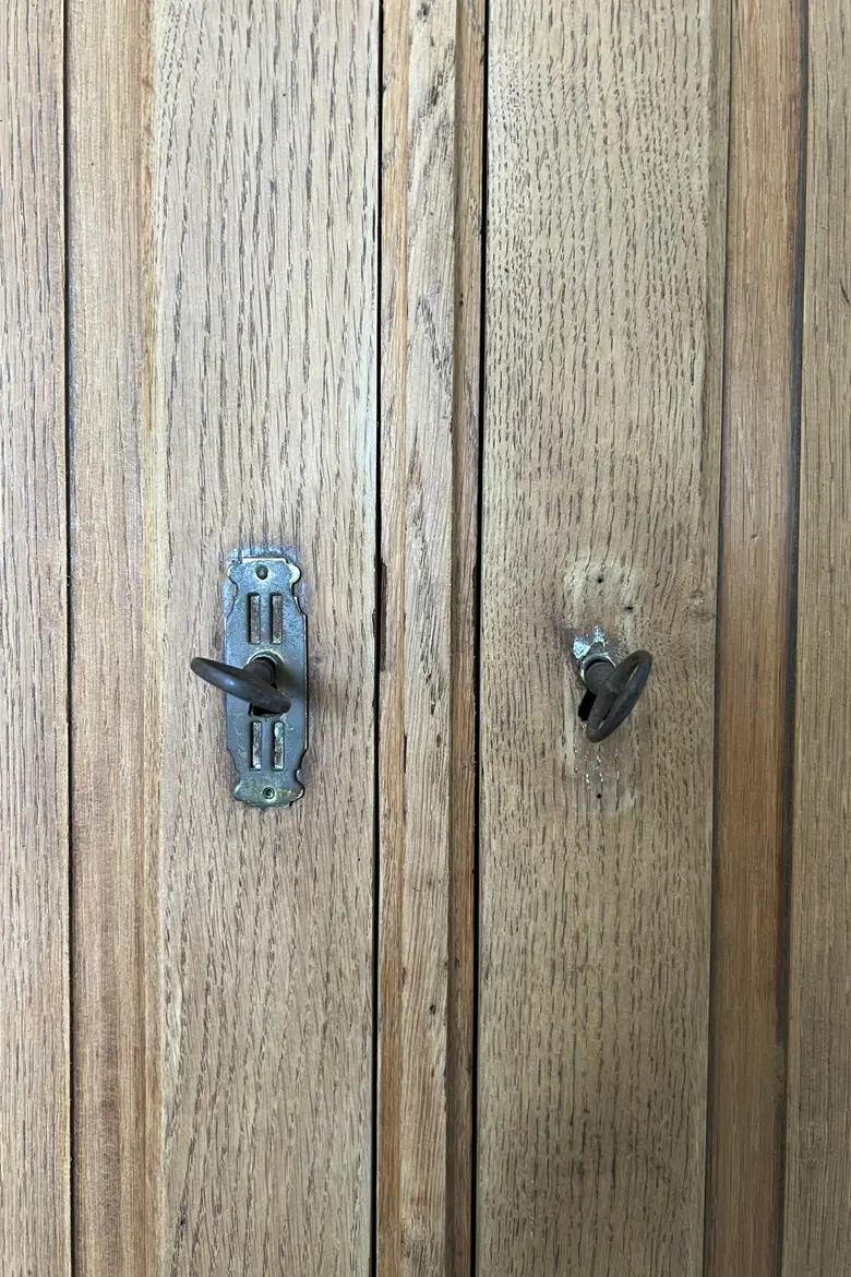 Ancienne armoire en chêne Début XXème