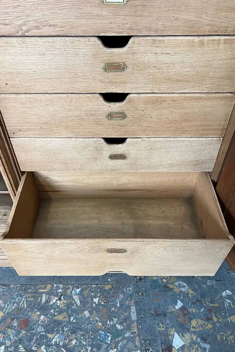 Ancienne armoire en chêne Début XXème