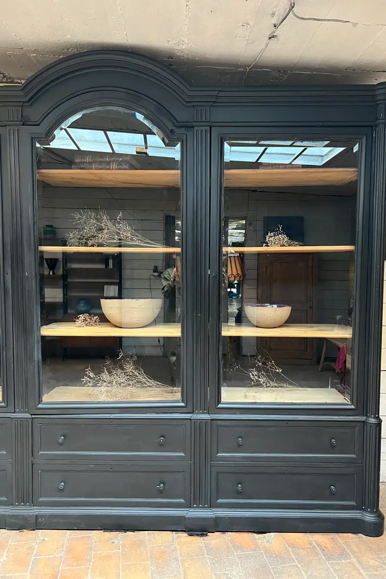 Ancienne bibliothèque de style Louis XVI, début 20ème