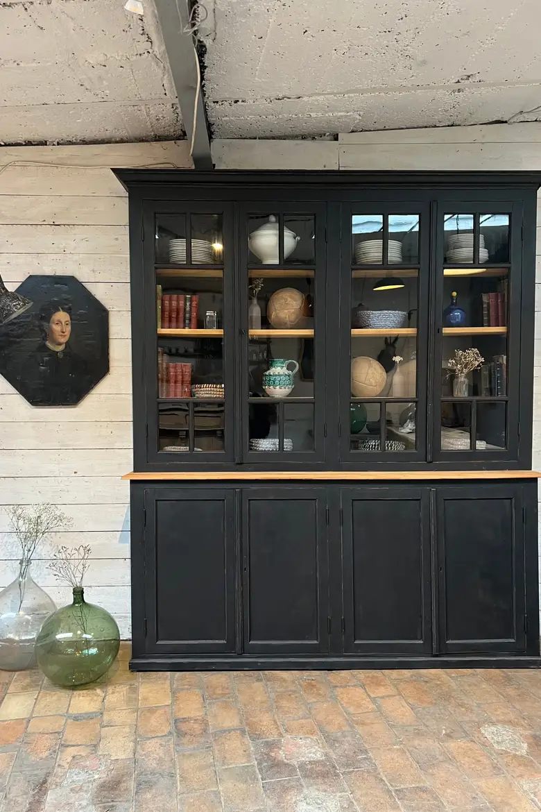 Ancienne bibliothèque d’école en bois Début XXème