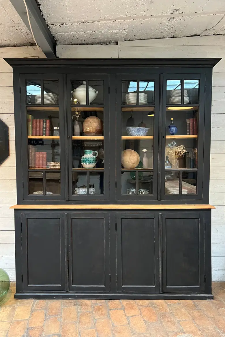 Ancienne bibliothèque d’école en bois Début XXème