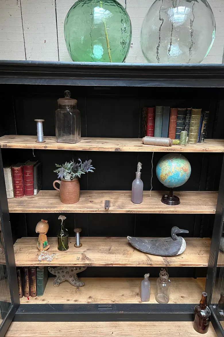 Ancienne bibliothèque en chêne et sapin Début XXème