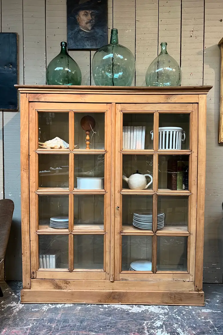 Ancienne bibliothèque vitrée en merisier Début XXème
