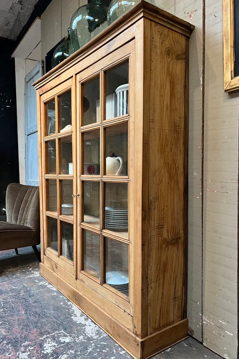 Ancienne bibliothèque vitrée en merisier Début XXème