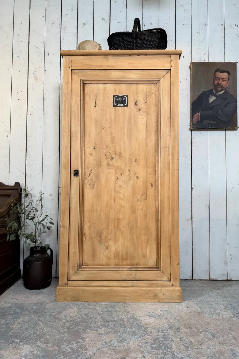 Ancienne bonnetière début 20ème en merisier