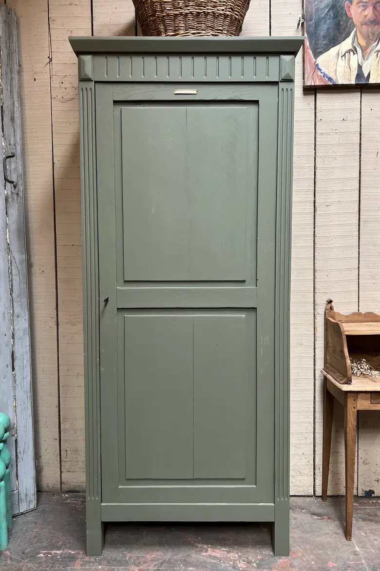 Ancienne bonnetière en chêne Début XXème peinte en vert