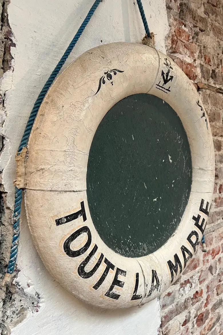 Ancienne bouée de sauvetage / tableau Début XXème