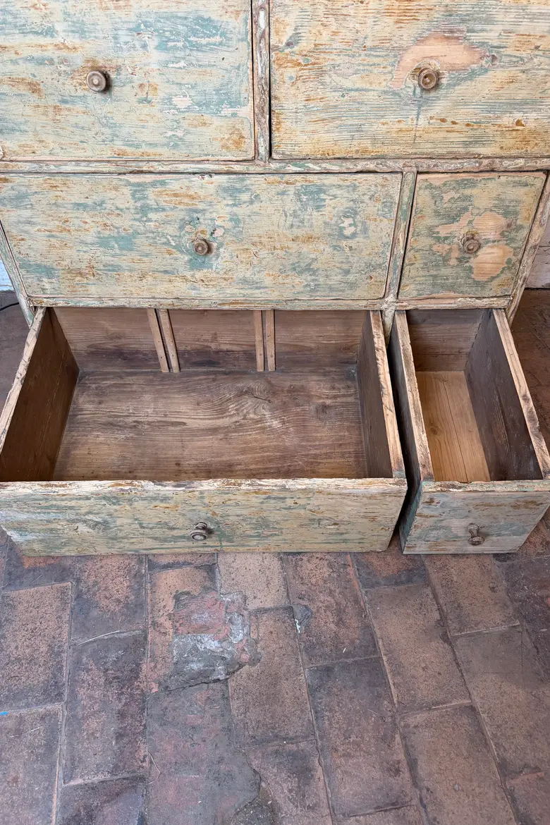 Ancienne commode en sapin – XIXe siècle