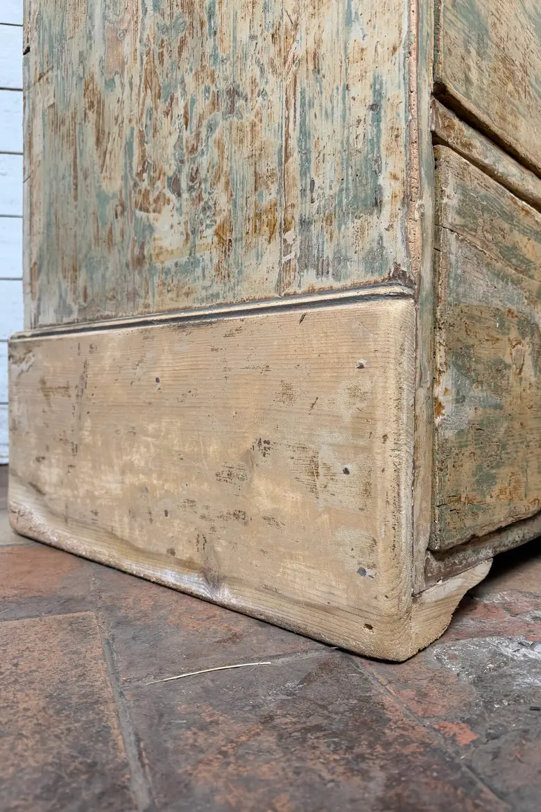 Ancienne commode en sapin – XIXe siècle