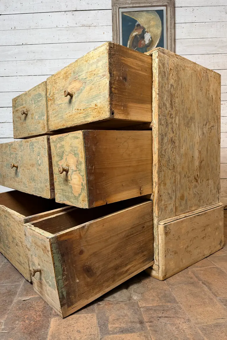 Ancienne commode en sapin – XIXe siècle
