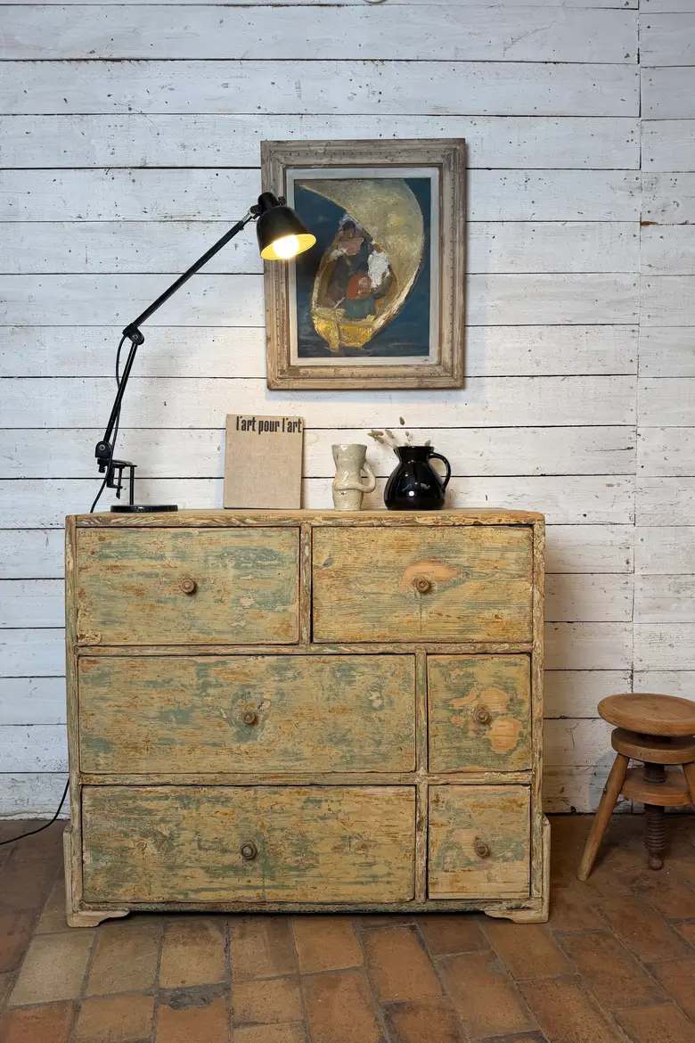 Ancienne commode en sapin – XIXe siècle