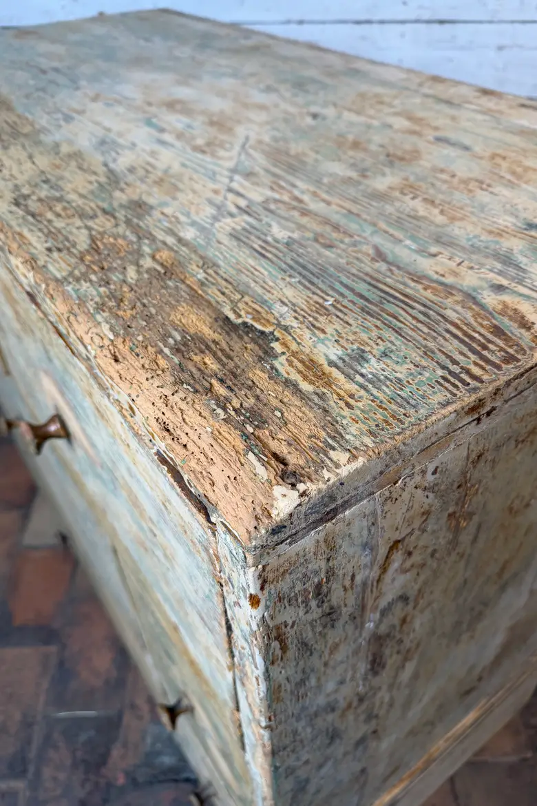 Ancienne commode en sapin – XIXe siècle
